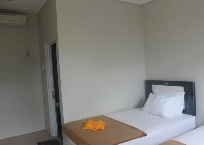 Pensión Adi Bali